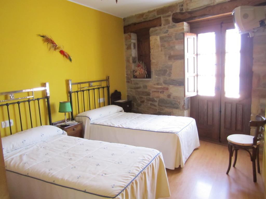 Hotel Rural El Molinero De Санта-Коломба-де-Сомоса Номер фото